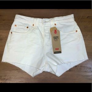 Levi’s white denim shorts, women’s size 27, brand new